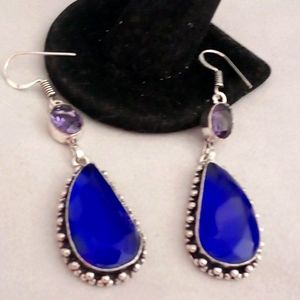 Long and lush sapphire and amethyst dangles 👄